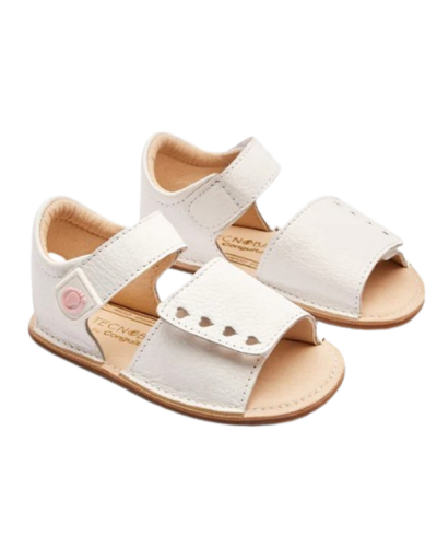 SANDALIA BLANCA CORAZONES AJUSTABLE DE DELANTE DE CONGUITOS