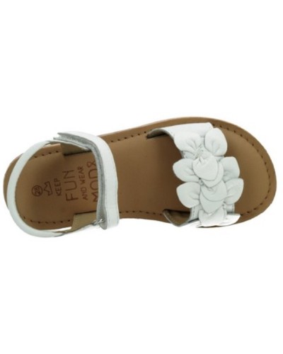 SANDALIA BLANCA CON HOJAS MOD8 NIA